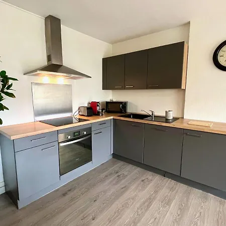 Giansar Yourhosthelper Apartment *