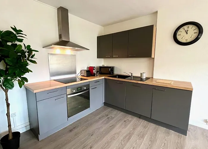 Giansar Yourhosthelper Appartement *