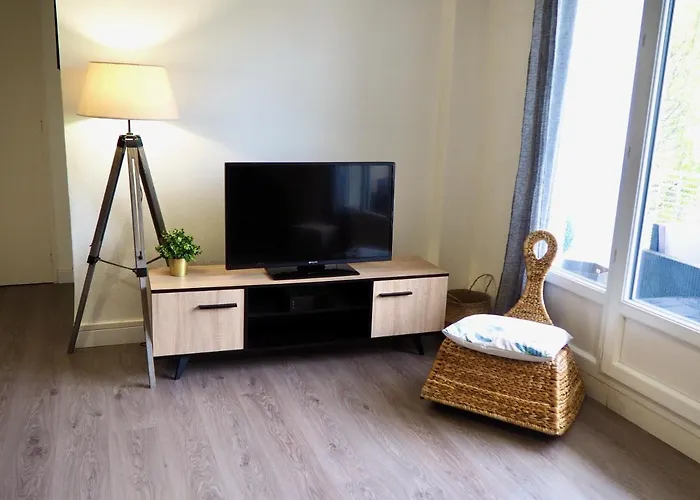 Giansar Yourhosthelper